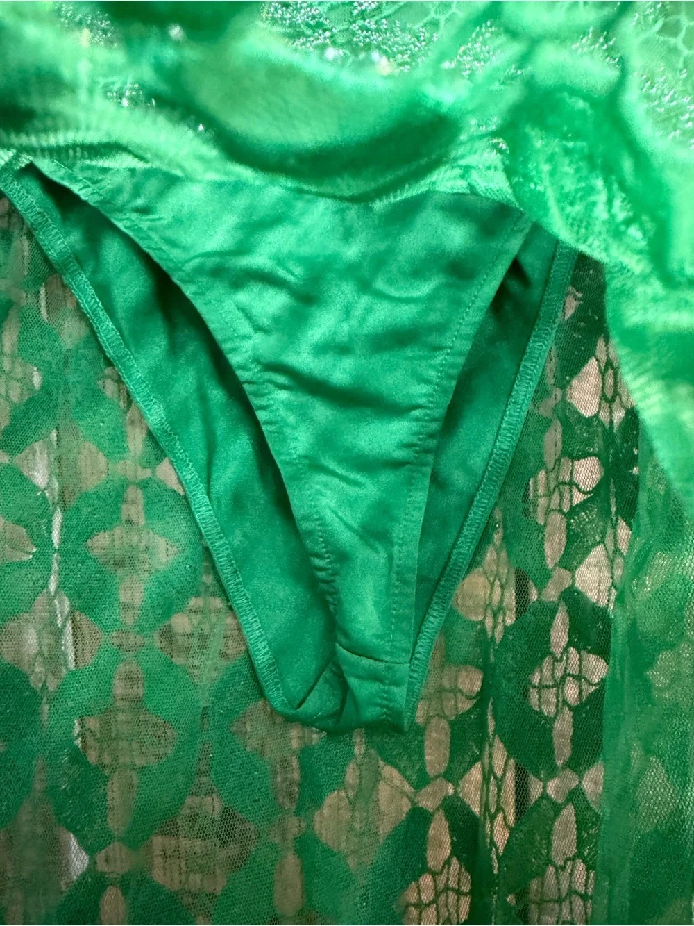 La Fuori Mossy Meadow Skirt Green Lace beaded Maxi Side Slit NWT Revolve S